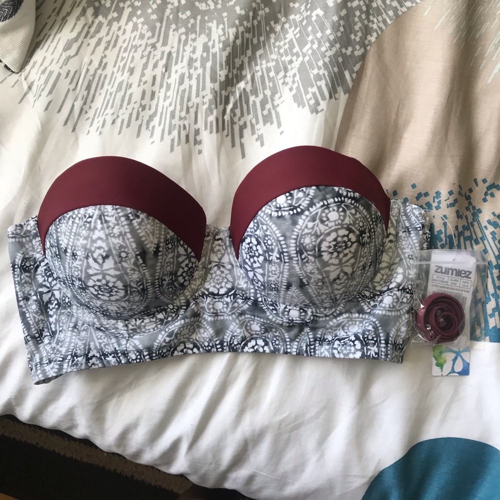 NWT Zumiez bikini top